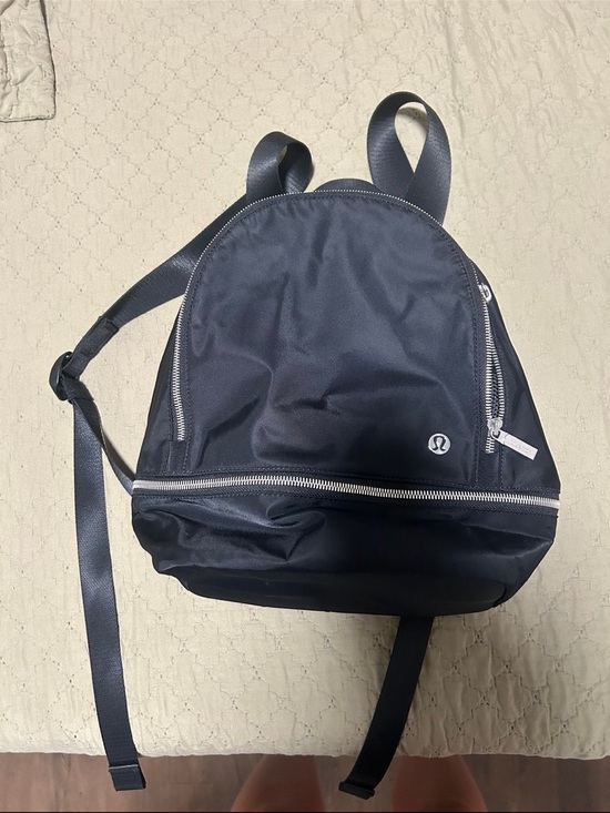 Lululemon backpack main image 9